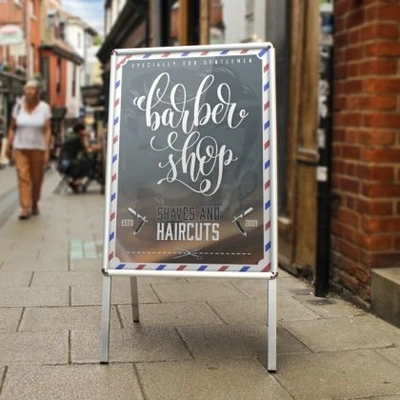  A - Master In High Street Showing Barbers Artwork